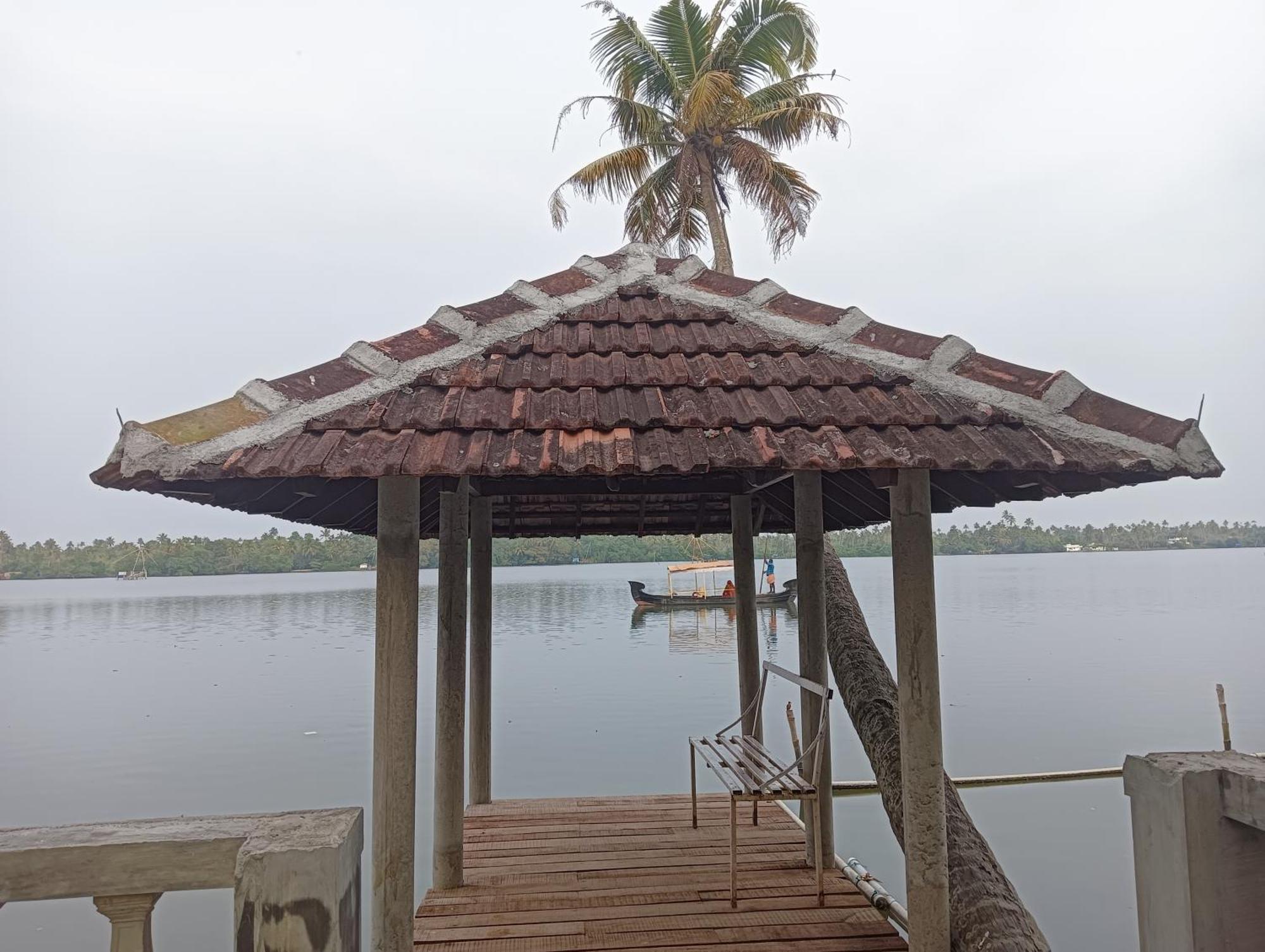 Sagar Beach Villas Home Stay Cherai Beach Exterior photo